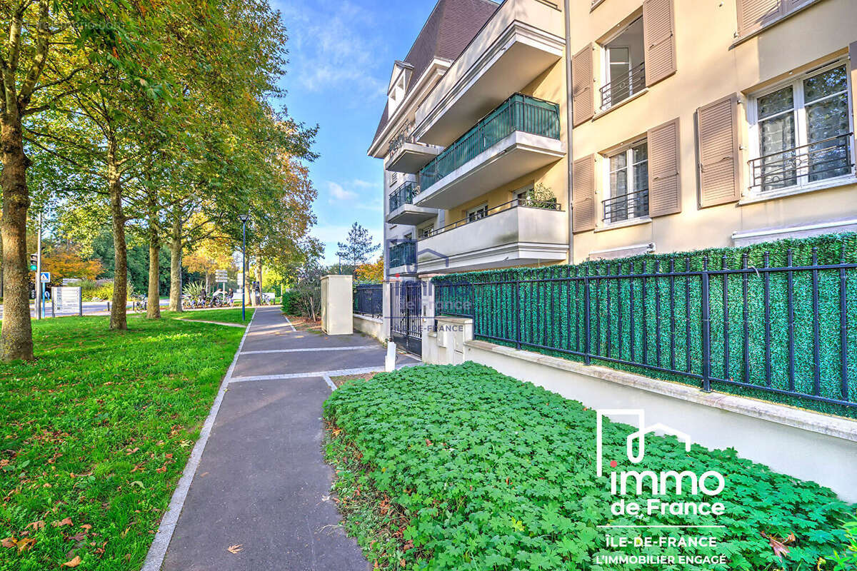 Appartement à VAUREAL