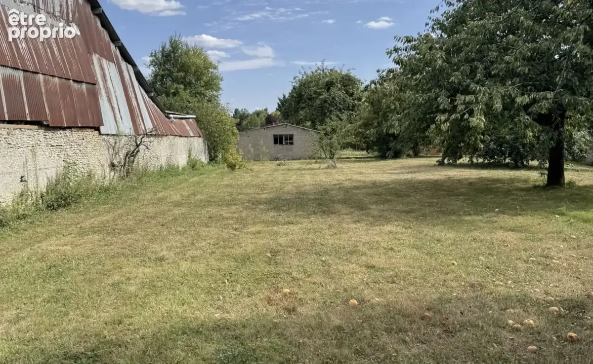 Terrain à HOUDAN