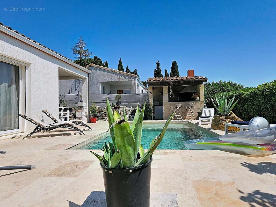 Maison 130 m² à Villepinte  - photo 2