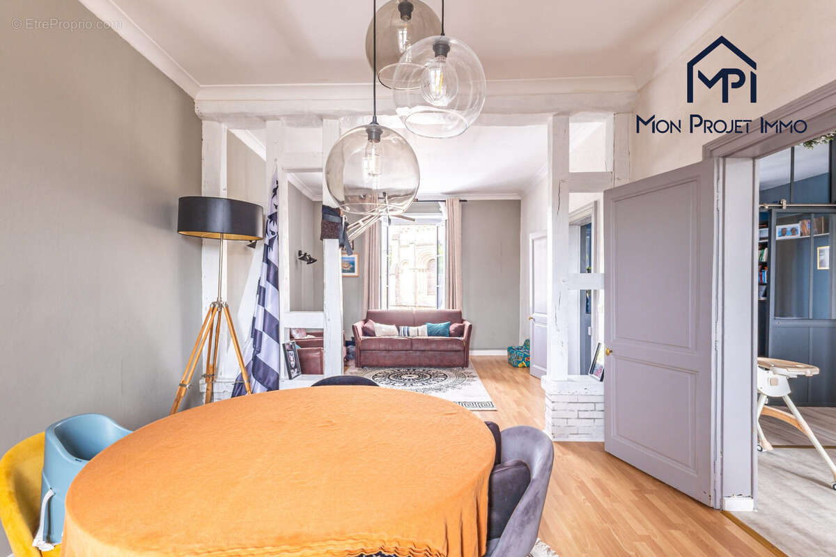 Appartement à LAVAL
