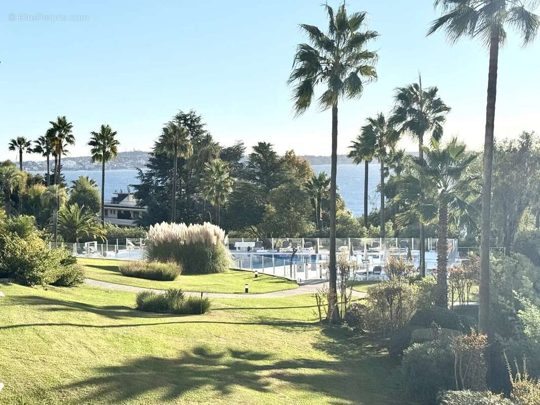 Appartement à VALLAURIS