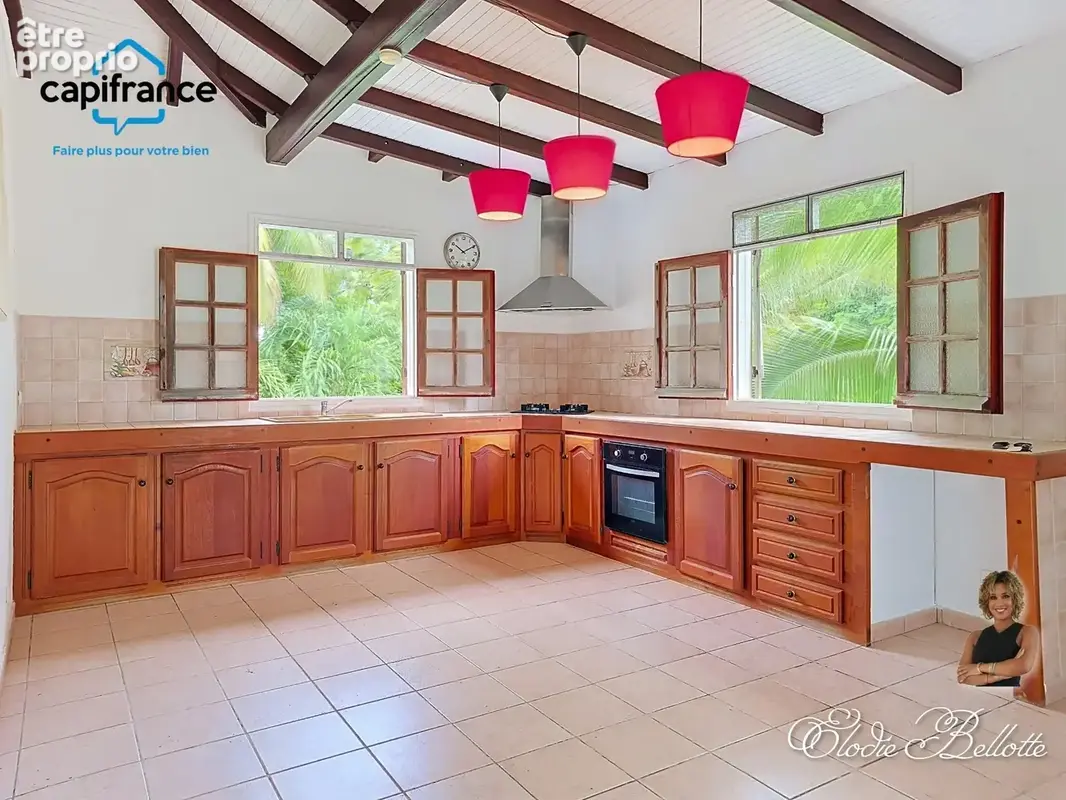 Maison T4, au fort potentiel, au  Moule - photo 2