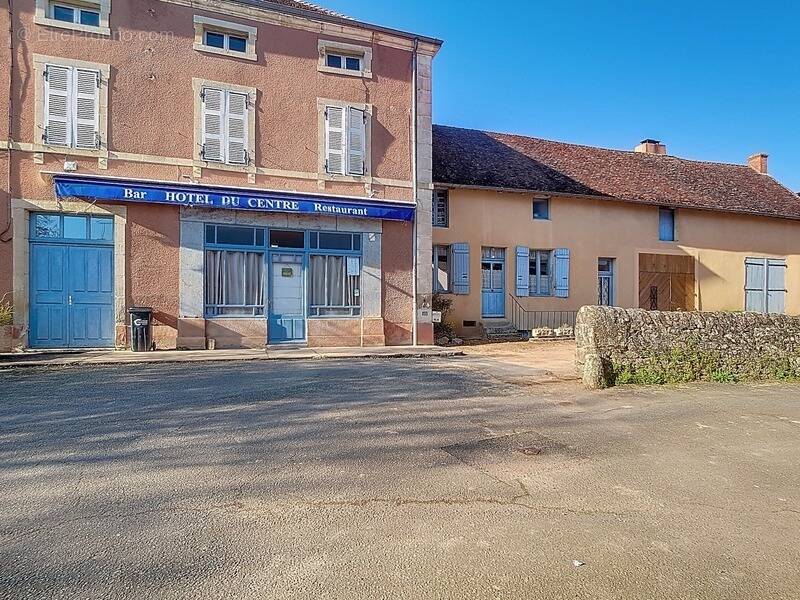 Maison à MARTIGNY-LE-COMTE