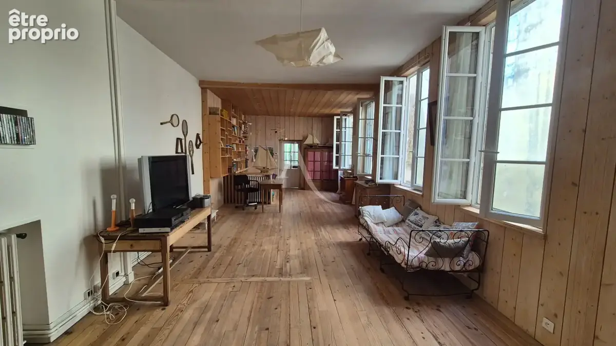 Appartement à vendre Rochefort centre-ville . Proche Place Colbert . Grenier aménageable - photo 5