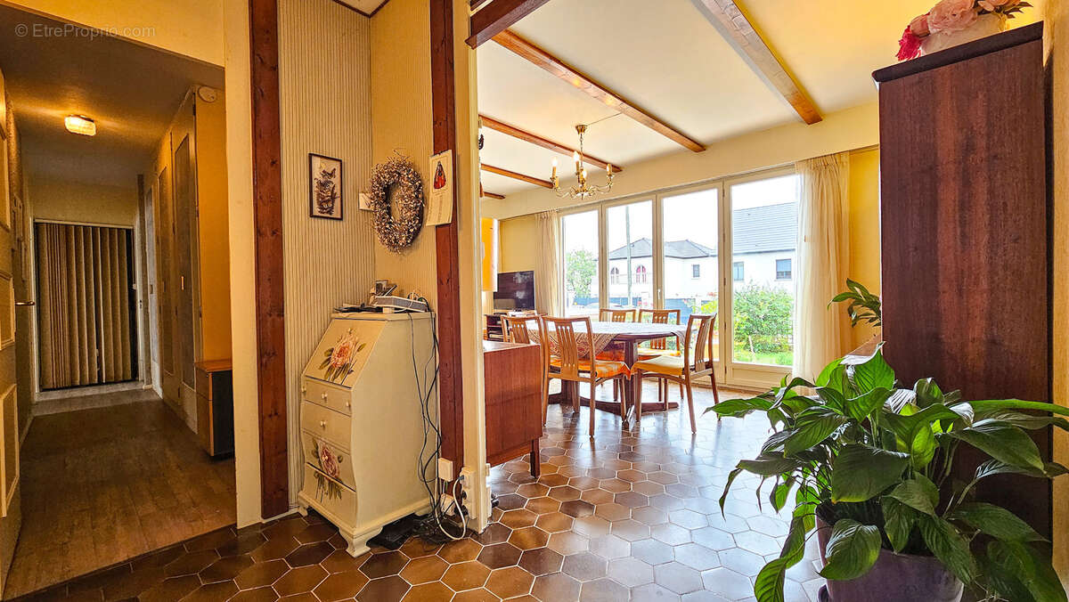 Maison à SARTROUVILLE