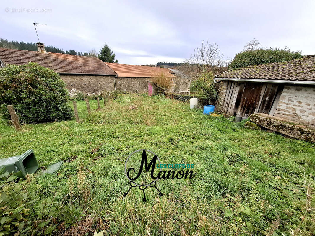 Maison à SAINT-LEGER-LA-MONTAGNE