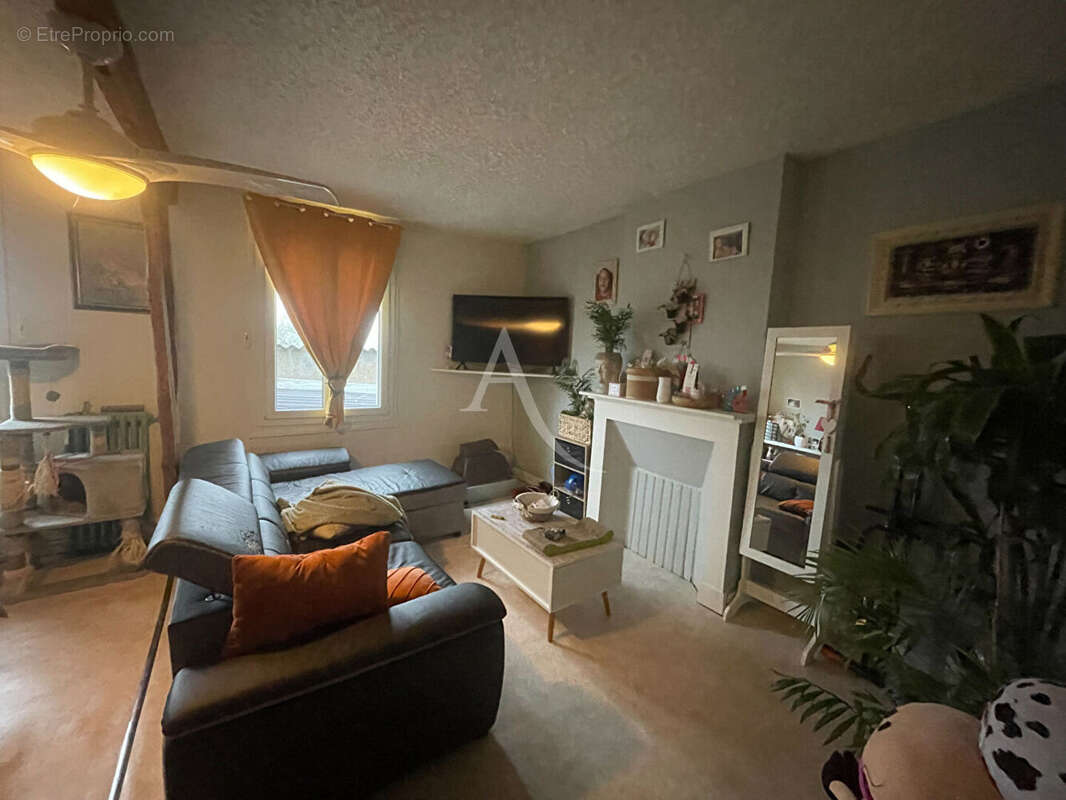 Maison à NEUFCHATEL-EN-BRAY