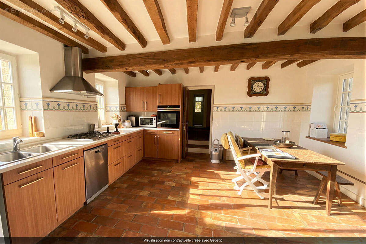 Maison à HOUDAN