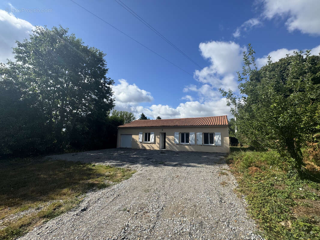 Maison de plain pieds -  secteur l'HERMITERIE à COUZEIX - photo 6