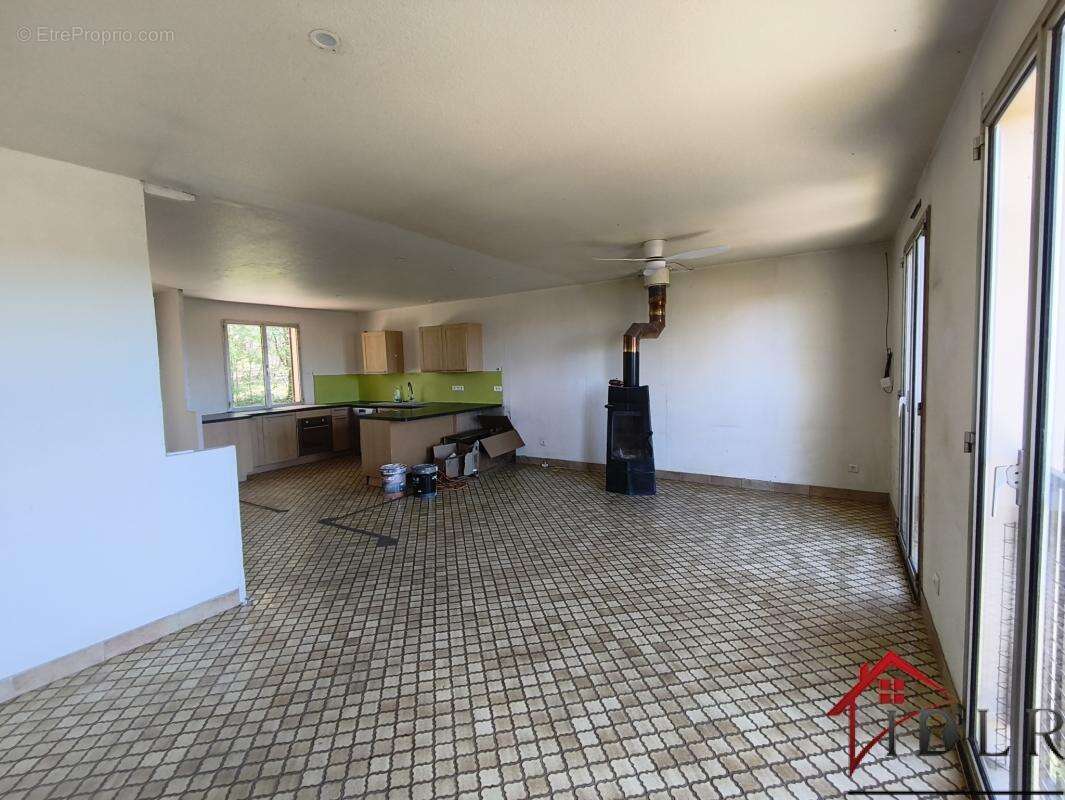 Maison à FONTAINE-LES-LUXEUIL