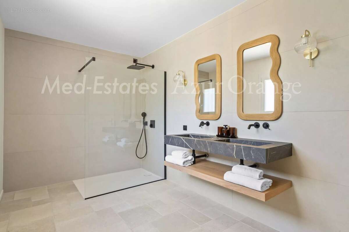 Élégante villa provençale rénovée avec vue mer – Domaine privé à Grimaud - photo 23