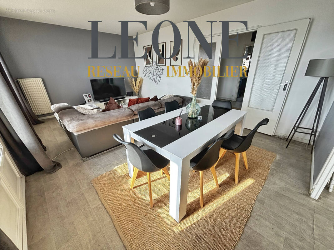 Appartement à VENISSIEUX