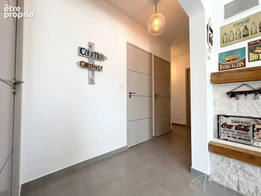 Dpt Var (83), à vendre HYERES Villa sans vis à vis- 1000m² de terrain - 3 chambres  - piscine - jardin - GARAGE - photo 26