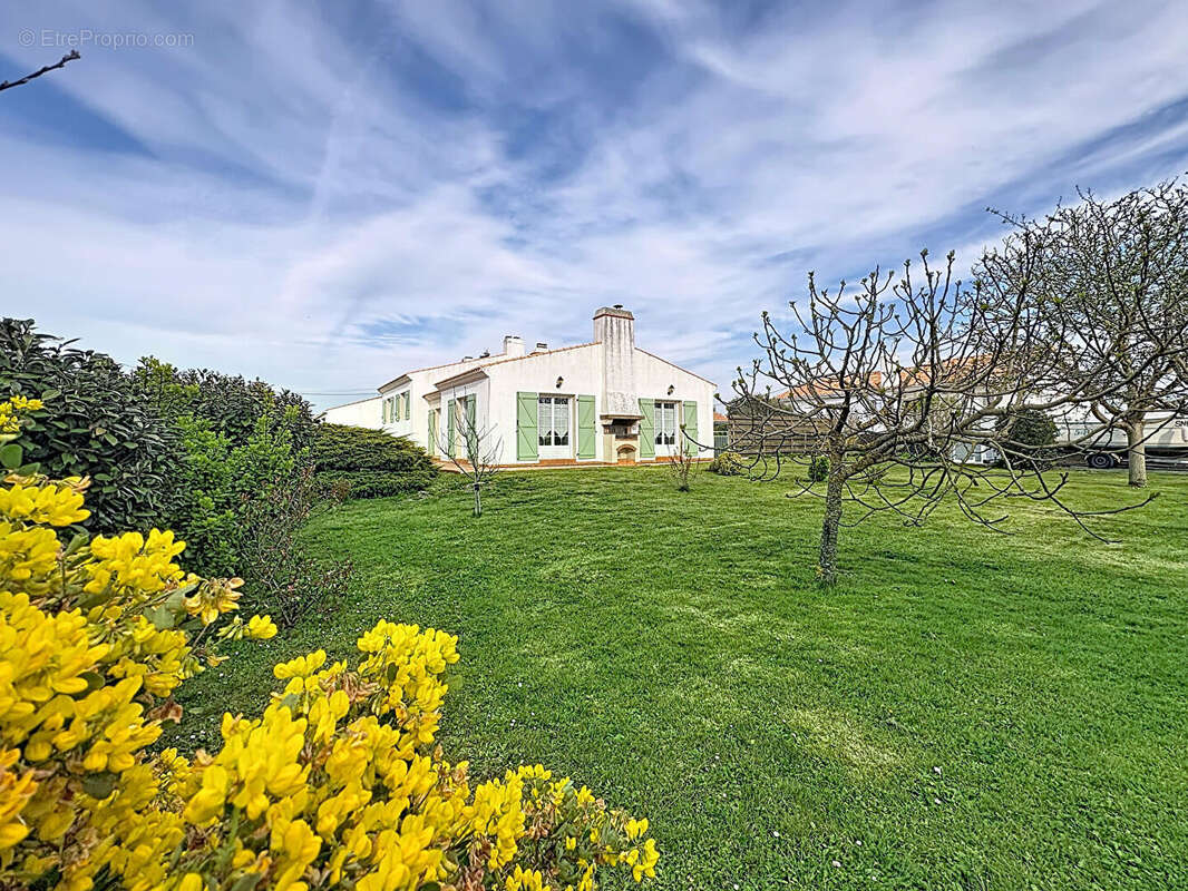 Maison à BEAUVOIR-SUR-MER