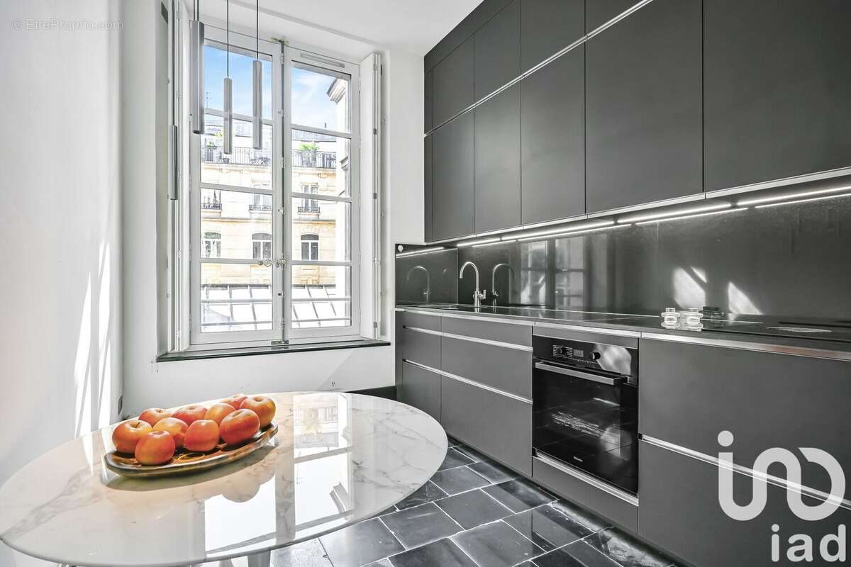 Photo 5 - Appartement à PARIS-7E