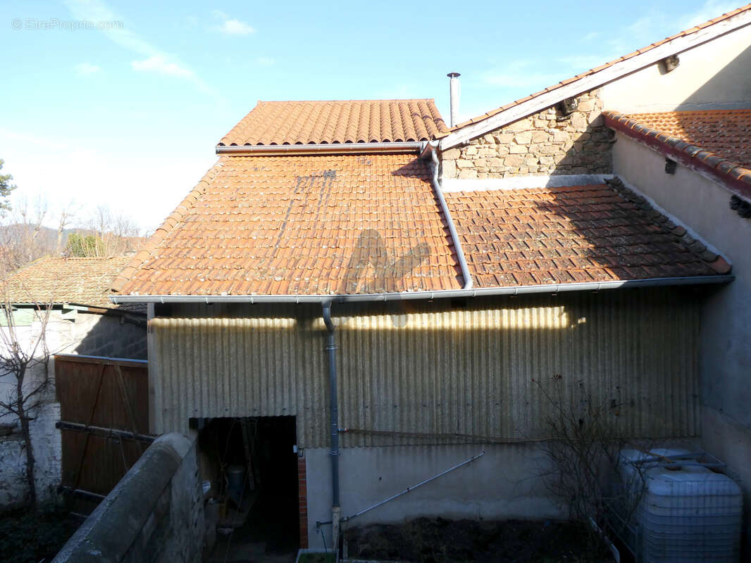 Maison à SAINT-LAURENT-DE-CHAMOUSSET