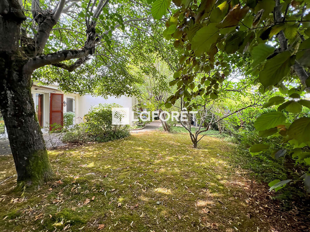 MENNECY - Village Levitt - Maison familiale indépendante 7 pièces - 137 m² - Terrain de 680 m² - photo 55