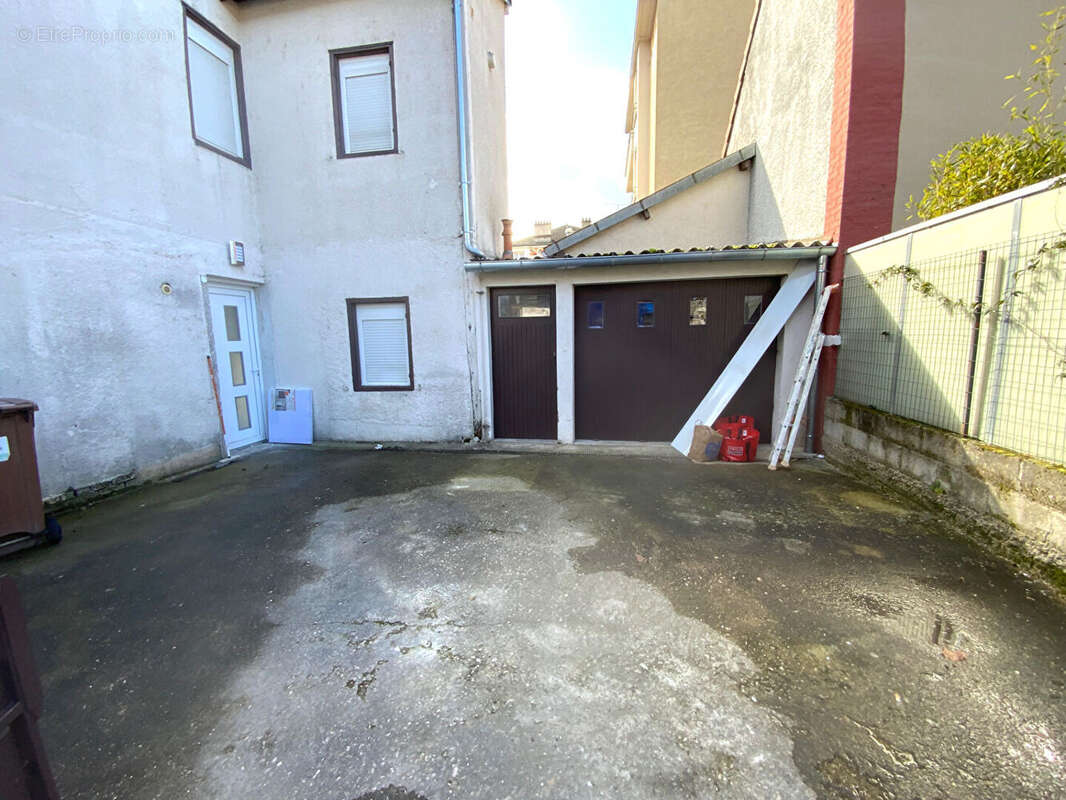 Appartement à SAINTE-SAVINE