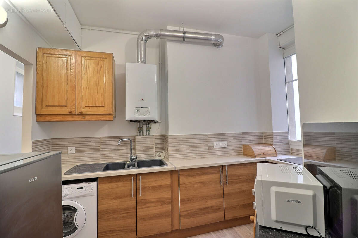 Appartement à PARIS-14E