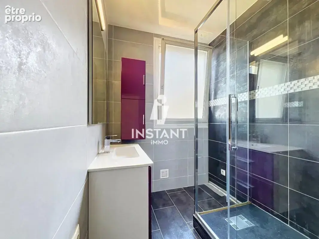 Appartement traversant rénové avec cave - 3/4 pièces - photo 8