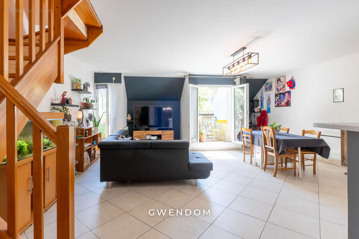 Appartement à TORCY