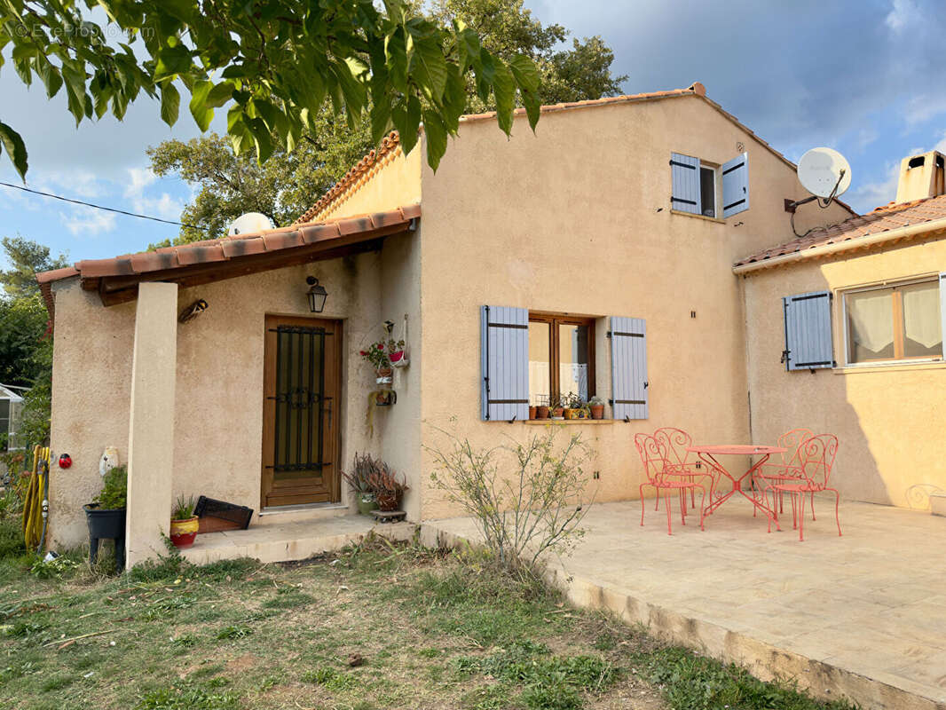 Maison à POURRIERES