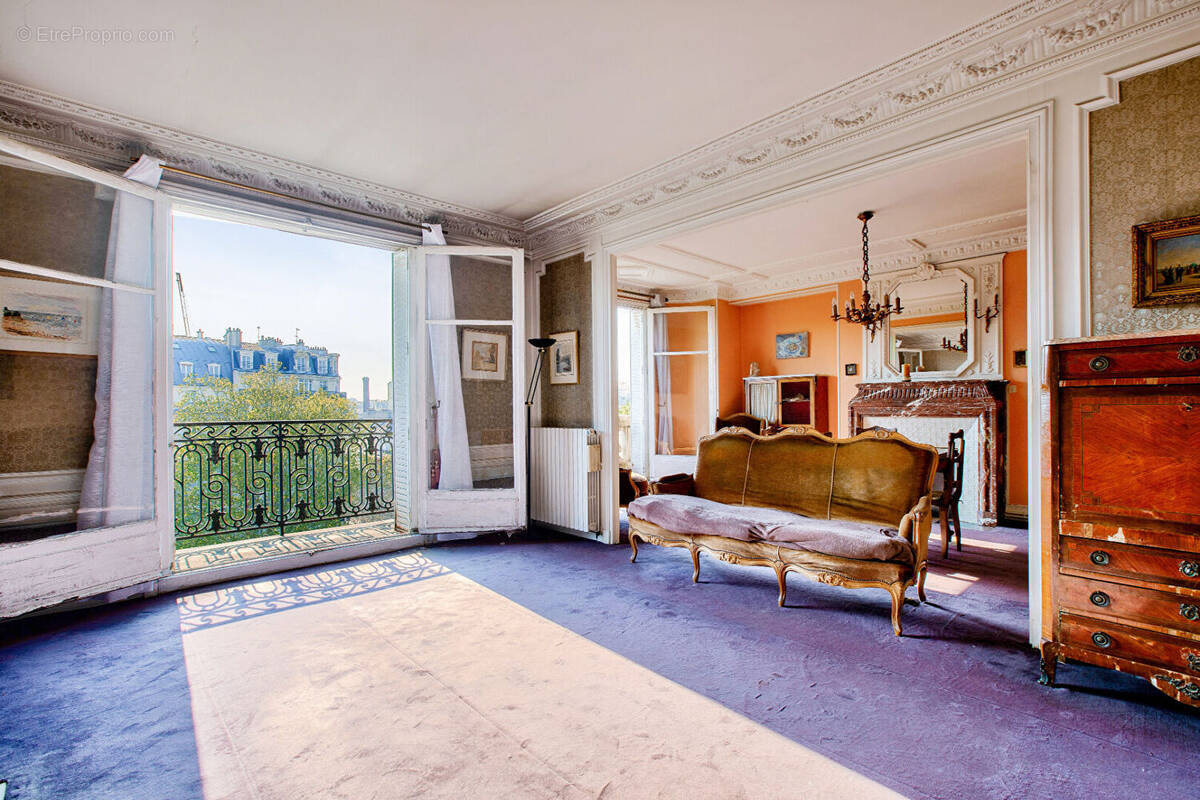 Appartement à PARIS-11E