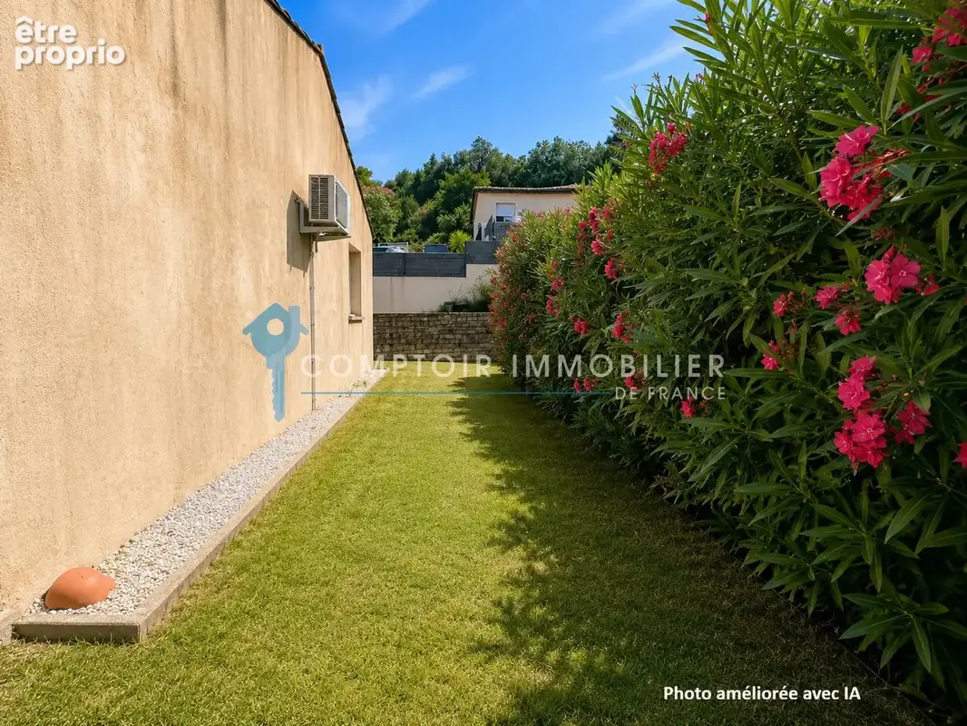 Clermont l'Hérault - Jolie maison T4 avec garage et jardin - photo 3