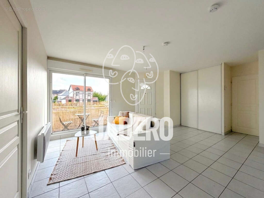 Appartement à FRANQUEVILLE-SAINT-PIERRE