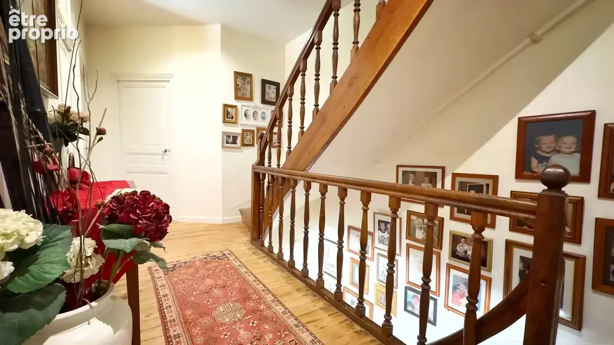 Spacieuse maison de village rénovée avec une grande grange et un généreux jardin intérieur - photo 12