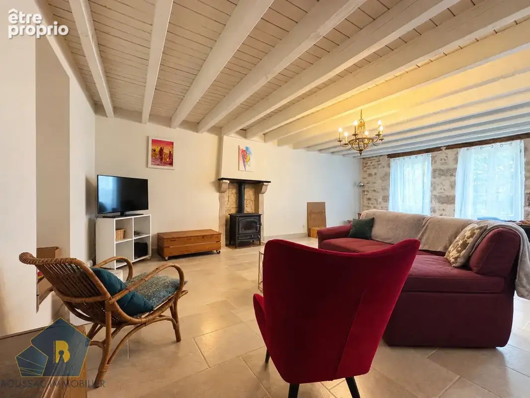 Maison entièrement rénovée   Vue exceptionnelle sur les Monts de Toulx - photo 4