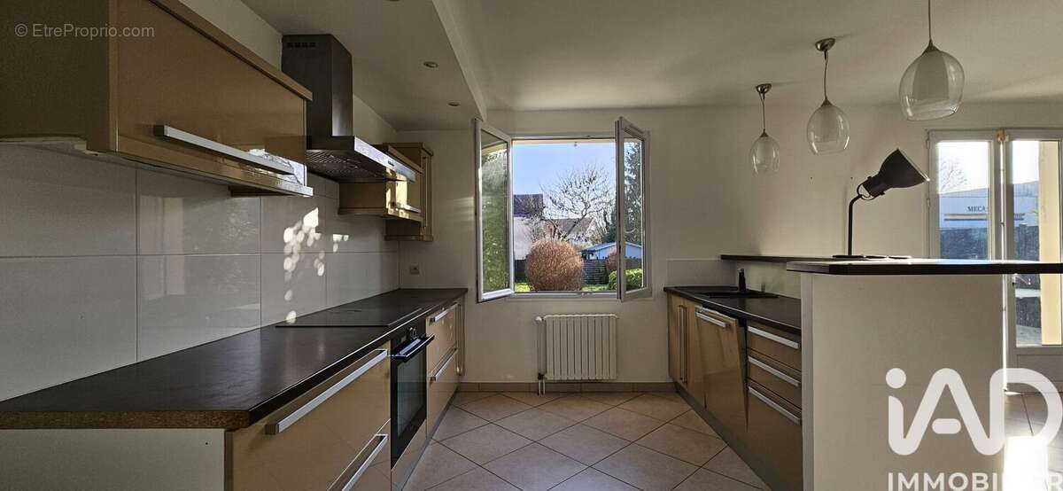 Photo 2 - Maison à NOISEAU