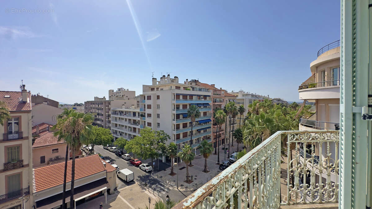 Appartement de caractère haussmannien au cœur de Hyères - photo 6