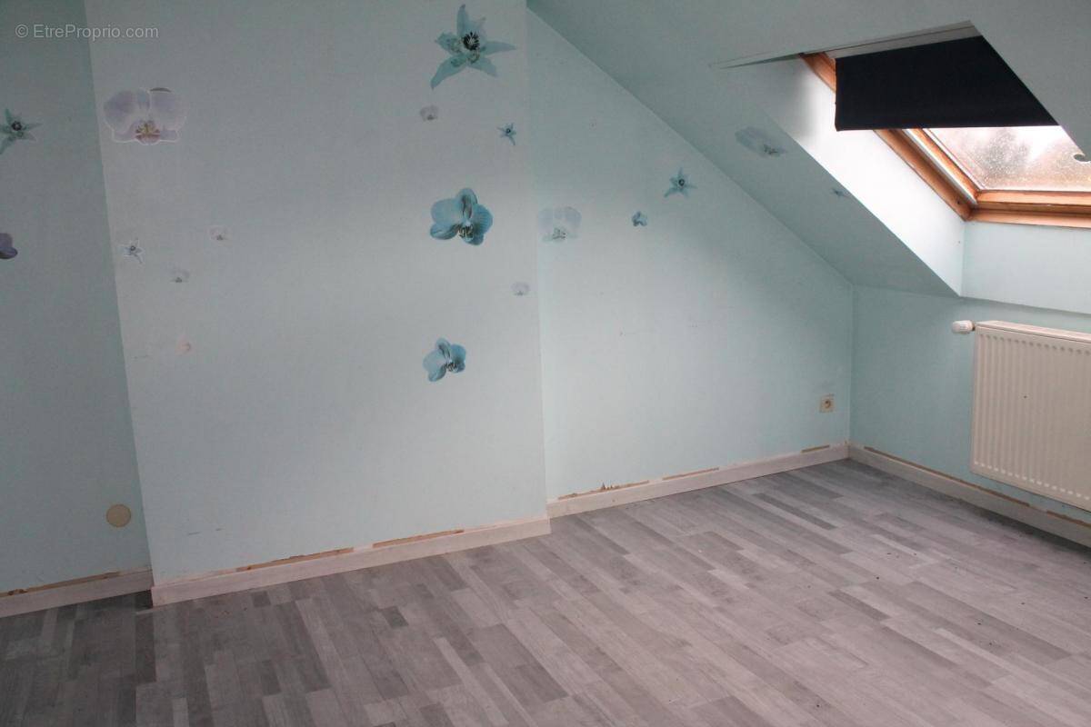 Maison à GESNES-LE-GANDELIN