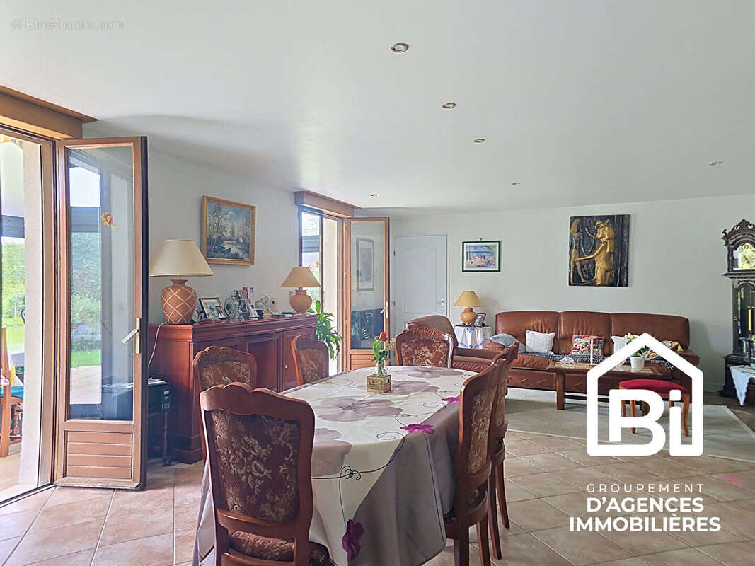 Maison à BEAUMONT-EN-AUGE