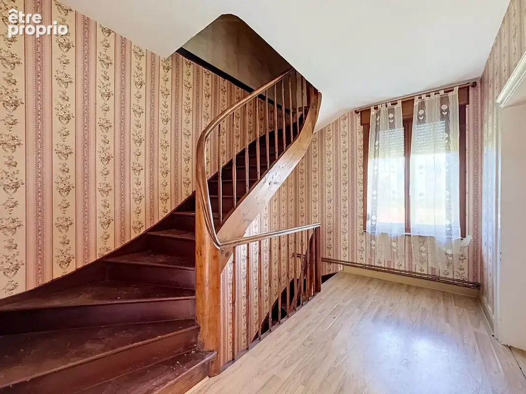 Maison 4 chambres + Appartement indépendant + Hangar à SAINT-AYBERT (59163) - photo 11