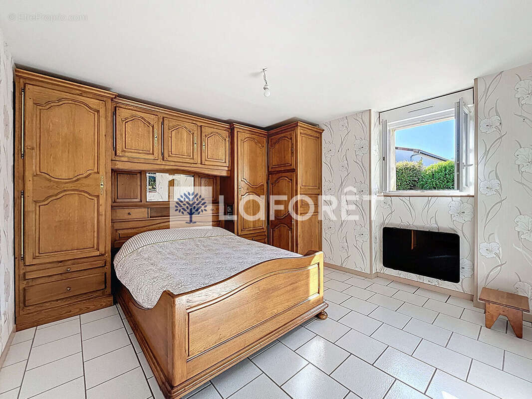 Maison à VASLES