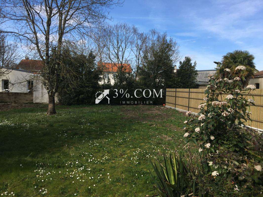 Terrain à BOUGUENAIS