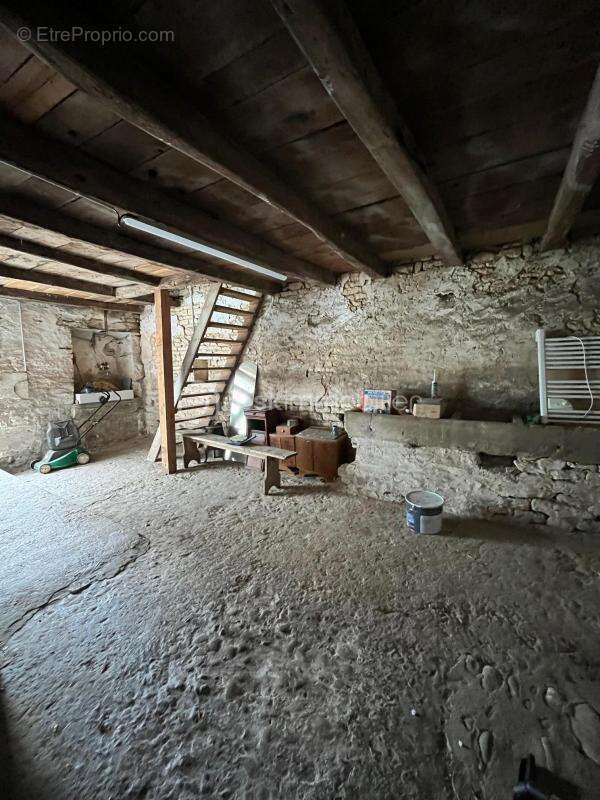 Maison à PRIN-DEYRANCON