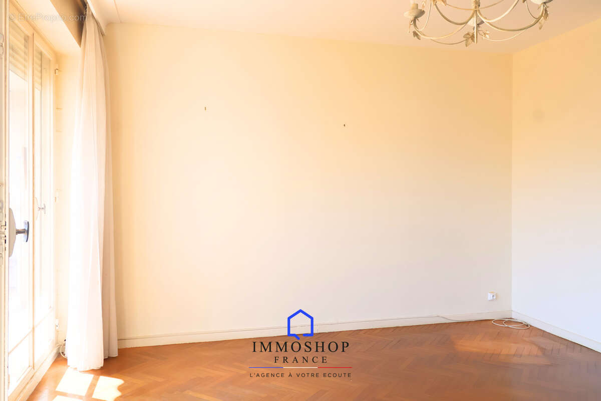 Appartement à MARSEILLE-8E