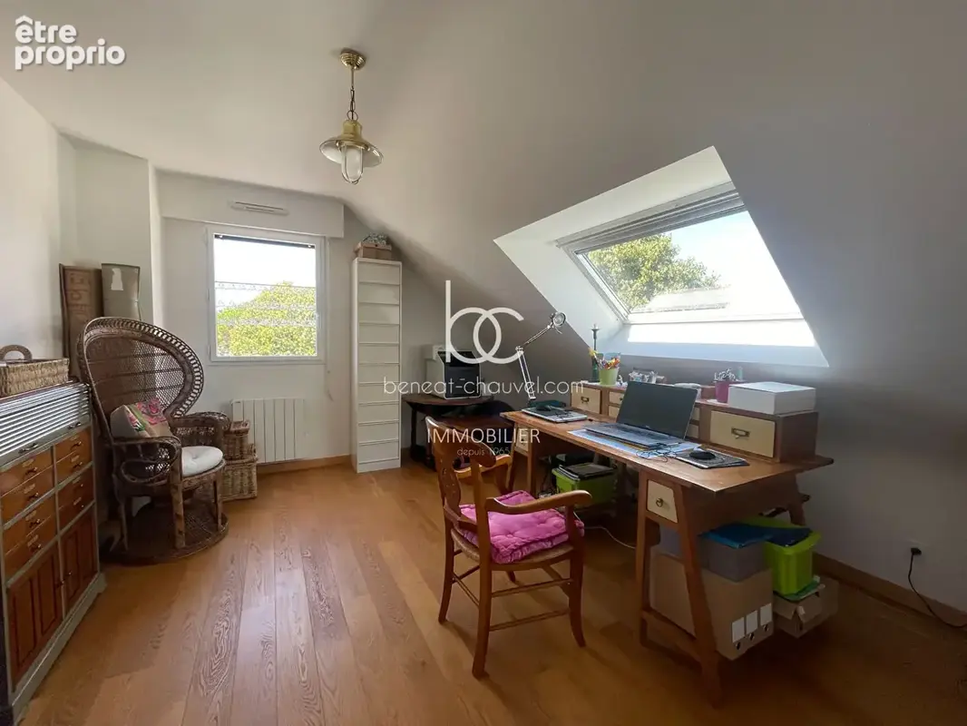 ARZON BOURG - Maison de caractère avec grand jardin ! - photo 9