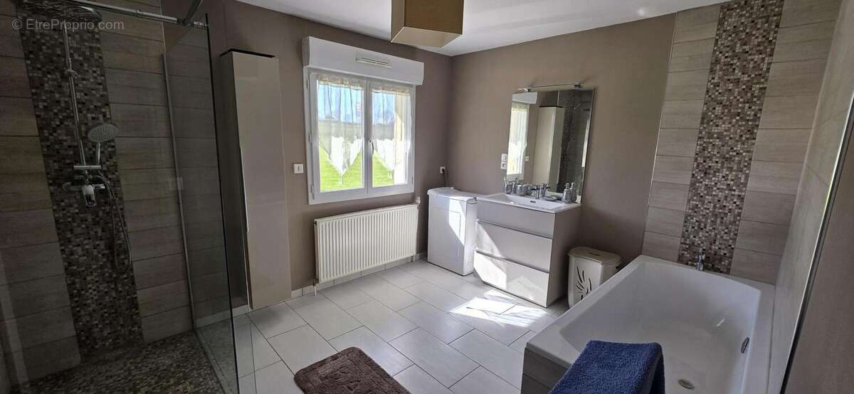 Maison à LES GRANDES-VENTES