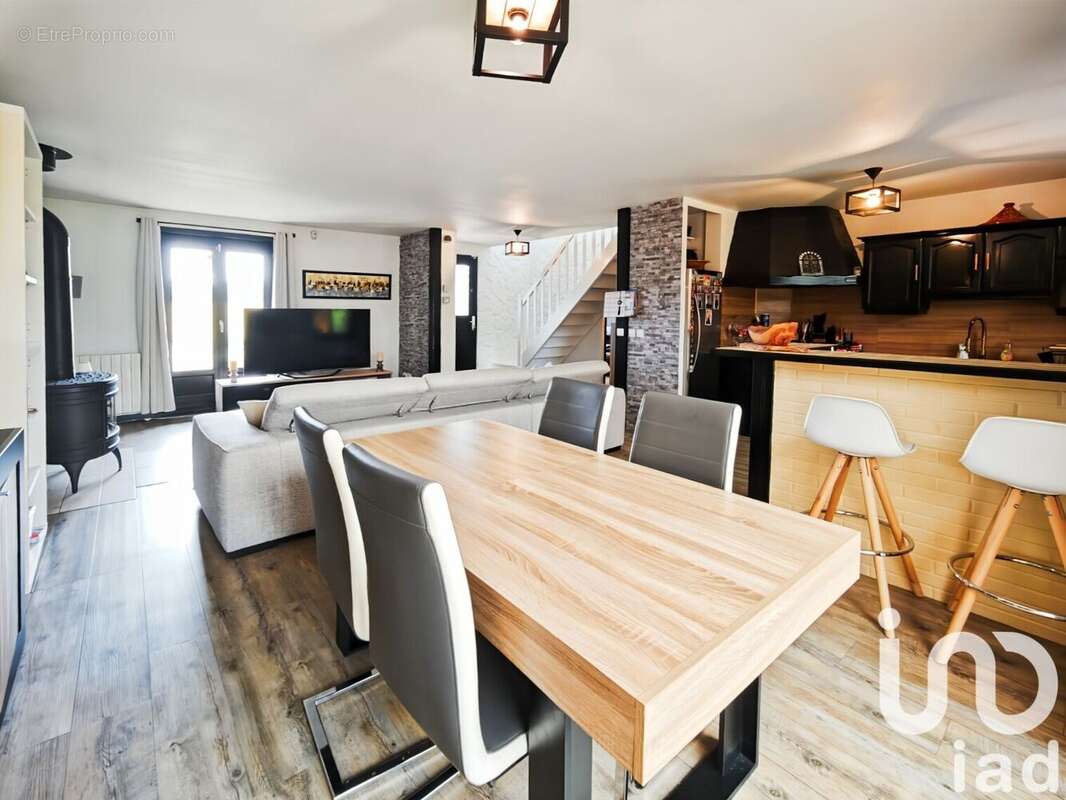 Photo 4 - Maison à CRECY-LA-CHAPELLE