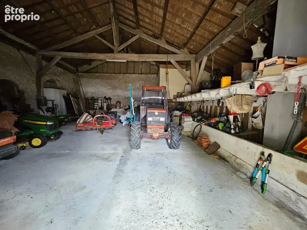 Grange et dépendances à fort potentiel au ceur du périgord vert - photo 9