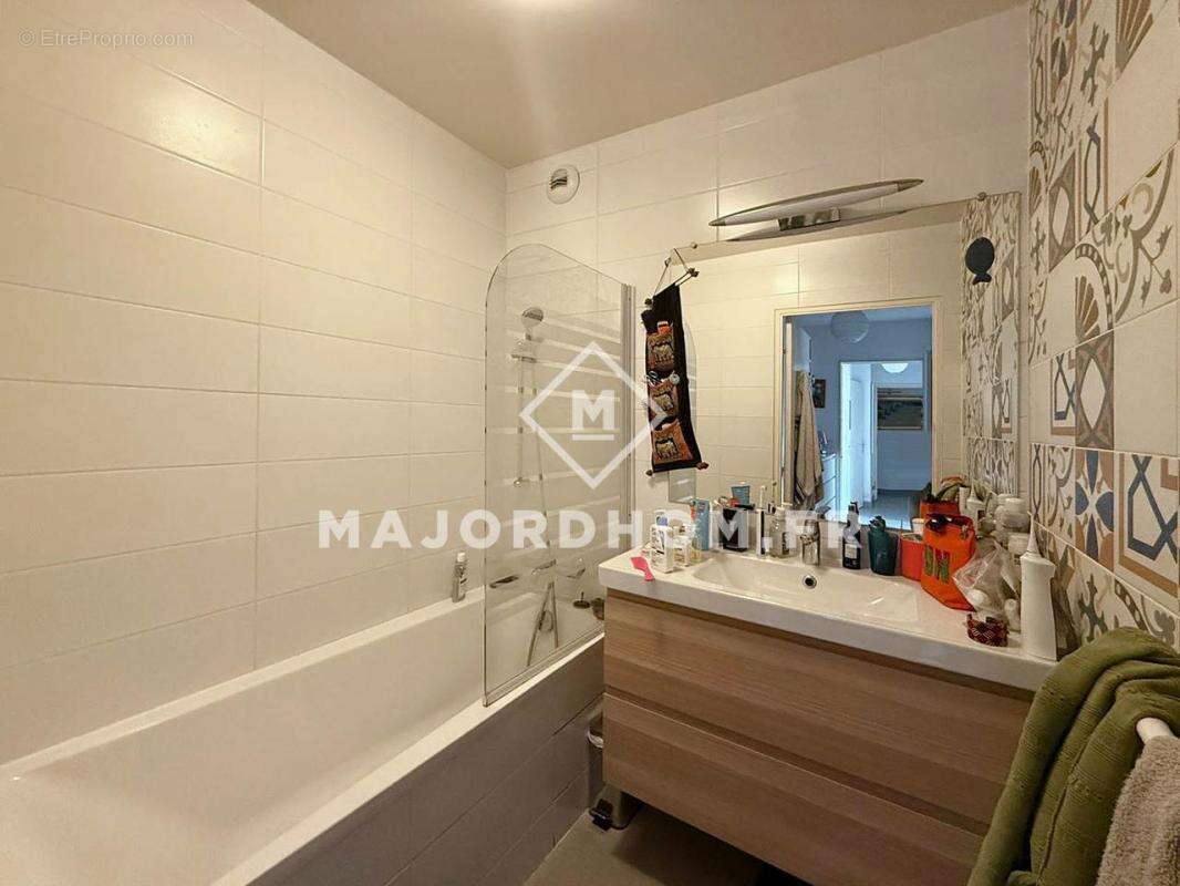 Appartement à MARSEILLE-8E