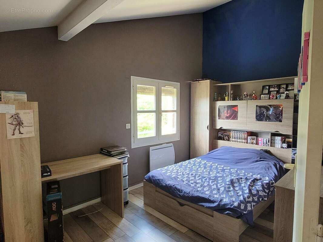 Maison à SAINT-JUST-LE-MARTEL