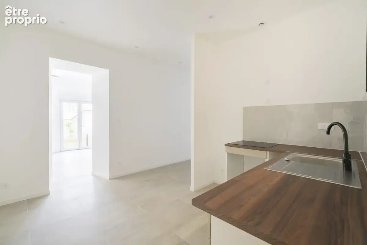 Appartement 60 m² à Marseille-8e  - photo 8