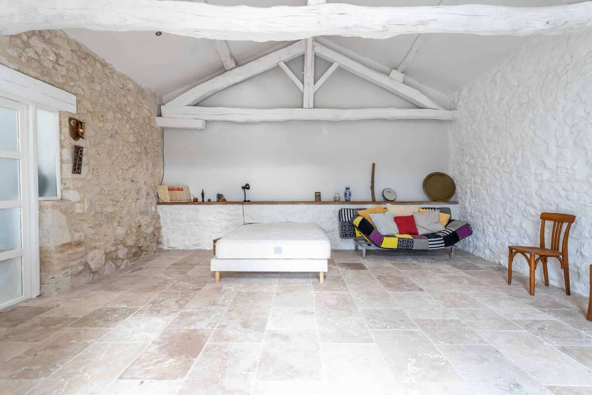 Country property with gite and pigeonnier - photo 14