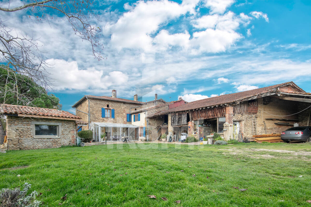 Maison à CHATEAUNEUF-DE-GALAURE
