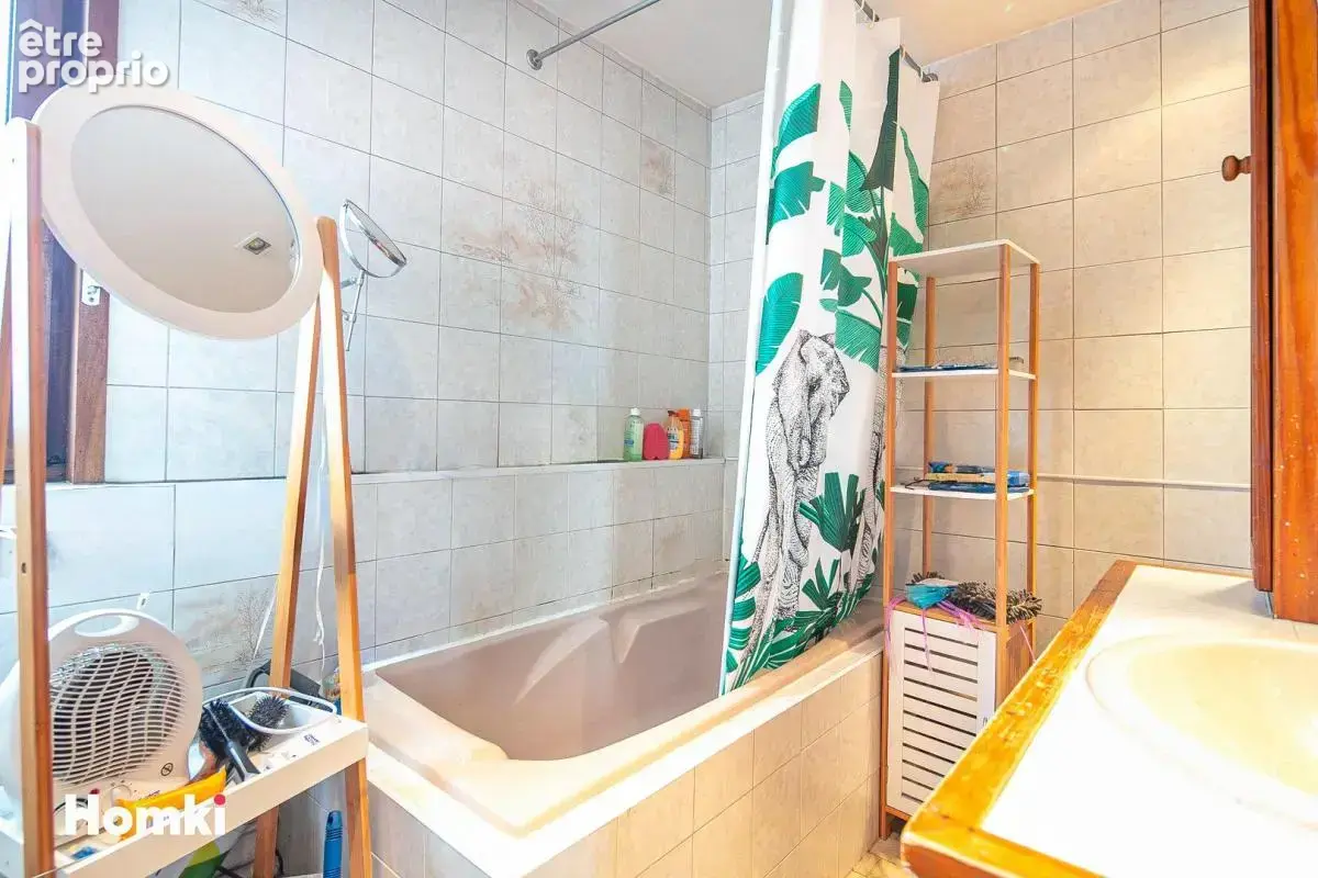 Appartement T4 de 82 m² à Saint-Martin-d'Hères 38400, Rue Saint-Exupéry - photo 8